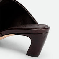 Mavis Dark Brown Crinkled Patent Leather Heel Mules - Heel Close-up View - POEVE Collection