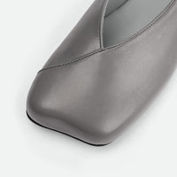 Antonia Grey Leather Ballerinas - Toe Close-up View - POEVE Collection