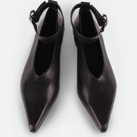 Stevie Flats
