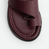 Jade Bordeaux Textured Leather Mules - Toe Close-up View - POEVE Collection