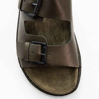 Rory Military Green Leather Mules with Metal Buckles - Toe Close-up View - POEVE Collection