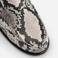 Nida Snake-embossed Leather Loafers - Toe Close-up View - POEVE Collection