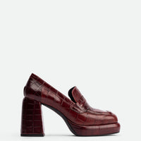 Zery Brick Red Croco Print Leather Heel Loafers – Side View – POEVE Collection