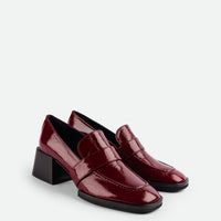 Noemi Loafers