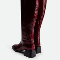 Noelia Red Crinkled Patent Leather Tall Boots - Back View - POEVE Collection