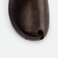 Olga Brown Leather Mules - Toe Close-up View - POEVE Collection