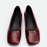 Emery Brick Red Crocodile-Print Leather Ballerinas – Top View – POEVE Collection