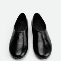 Talia Black Crinkled Leather Flats – Top View – POEVE Collection