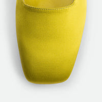 Bonnie Lime Satin Mules - Toe Close-up View - POEVE Collection