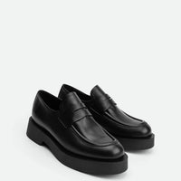 Vix Black Leather Platform Loafer – Angled View – POEVE Collection