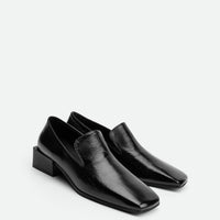 Gwen Black Crinkled High-Gloss Leather Loafers – Angled View – POEVE Collection