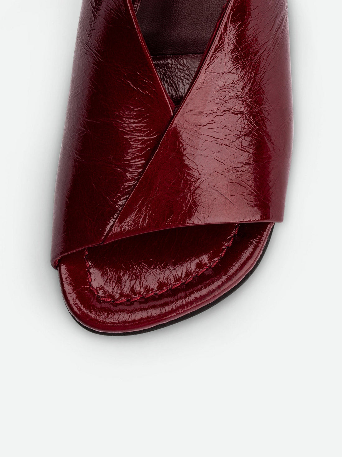 Christin Red Crinkled Patent Leather Slingbacks - Toe Close-up View - POEVE Collection