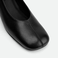 Myst Black Leather Heel Ballerinas - Toe Close-up View - POEVE Collection