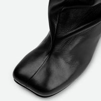 Hazel Black Leather Heel Tall Boots - Toe Close-up View - POEVE Collection