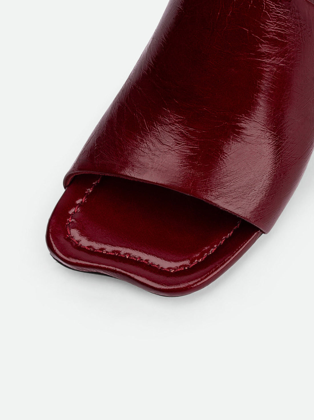 Mavis Red Crinkled Patent Leather Heel Mules - Toe Close-up View - POEVE Collection