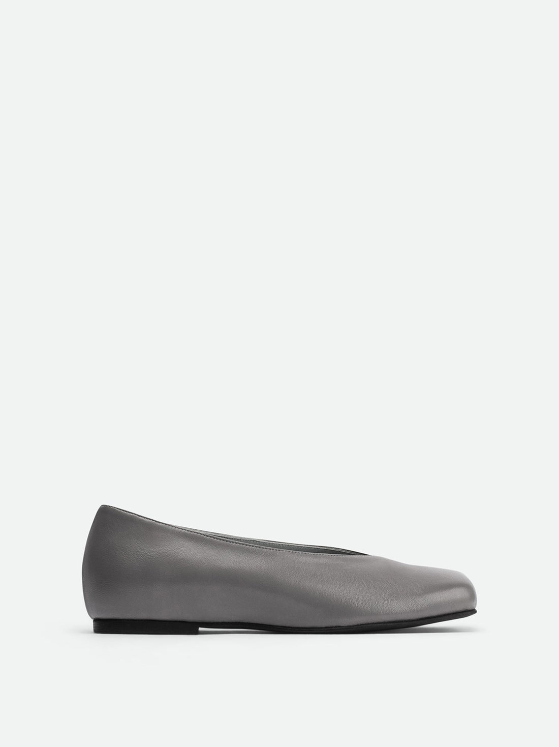 Antonia Grey Leather Ballerinas - Side View - POEVE Collection
