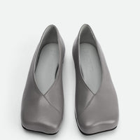 Antonia Grey Leather Ballerinas - Top View - POEVE Collection