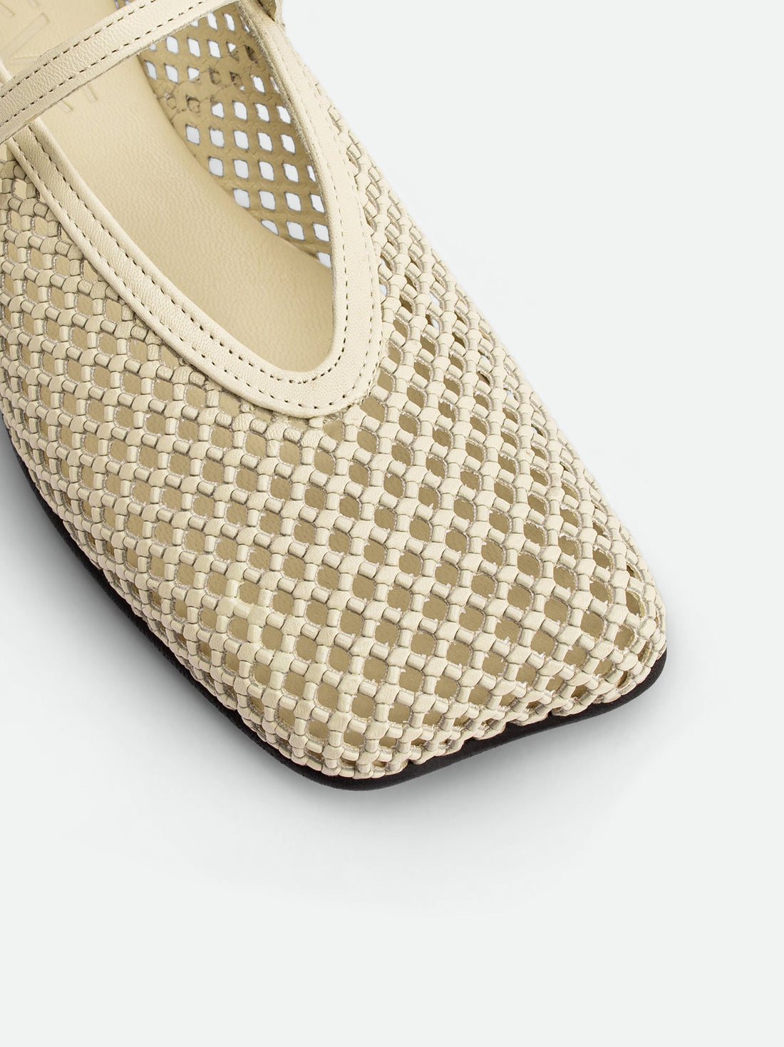 Lume Beige Perforated Leather Ballerinas - Toe Close-up View - POEVE Collection