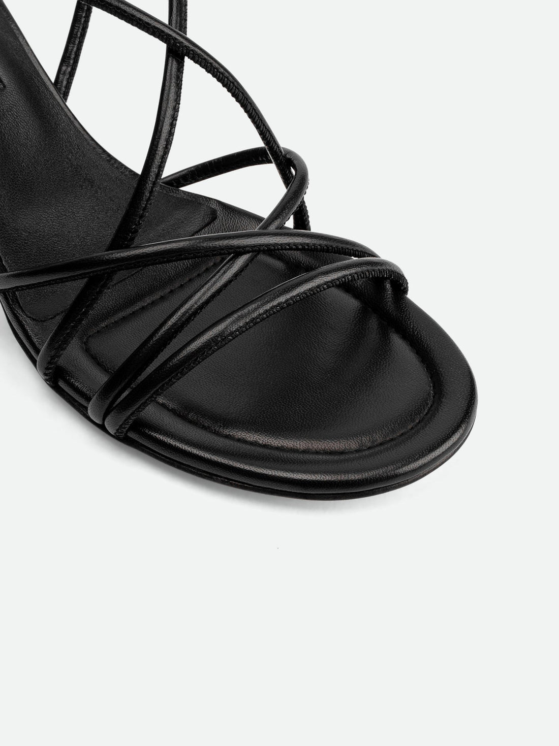 Lisan Black Leather Sandals - Toe Close-Up View - POEVE Collection