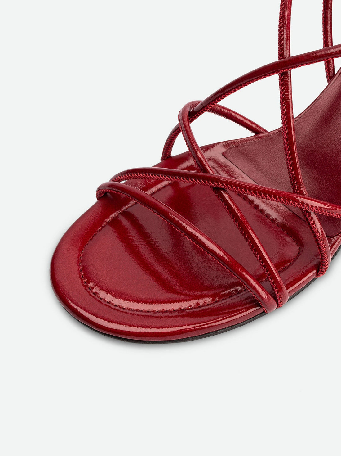 Lisan Red Patent Leather Sandals - Toe Close-up View - POEVE Collection