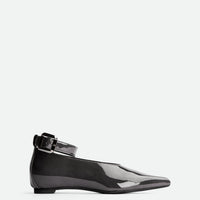 Stevie Flats