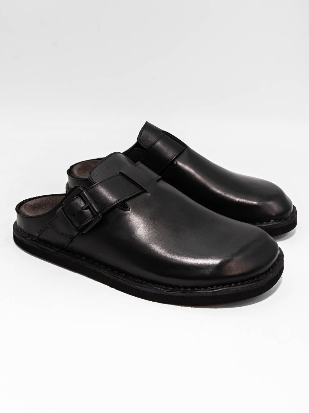 Osaka Black Leather Mules with Metal Buckle - Angled Side View - POEVE Collection