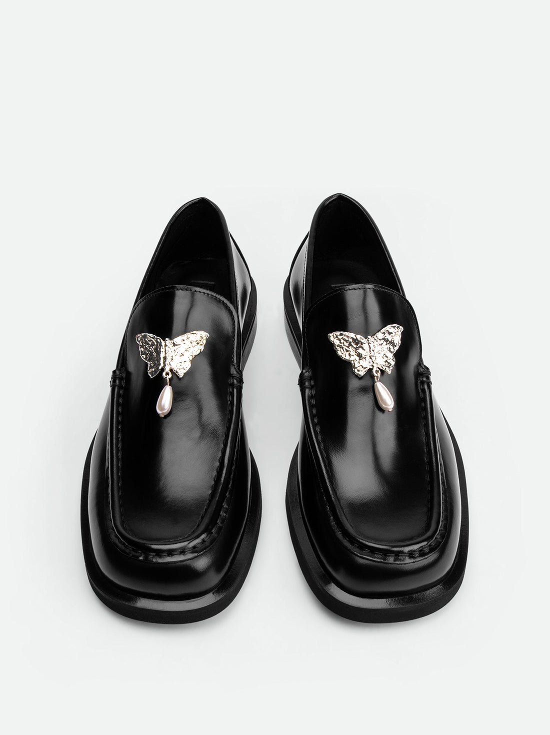 Gloria Black Brushed Leather Loafers - Top View - POEVE x Beatriz Jardinha Collection