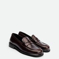 Senna Dark Brown High-Gloss Crinkled Leather Loafers – Angled View – POEVE Collection