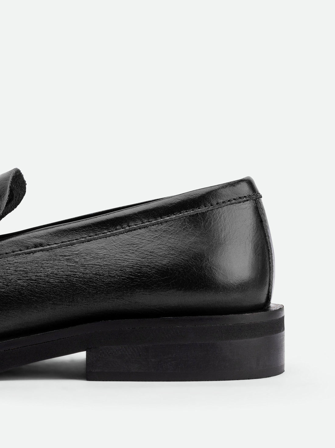 Senna Black High-Gloss Crinkled Leather Loafers – Back View – POEVE Collection