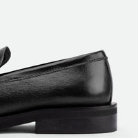 Senna Black High-Gloss Crinkled Leather Loafers – Back View – POEVE Collection