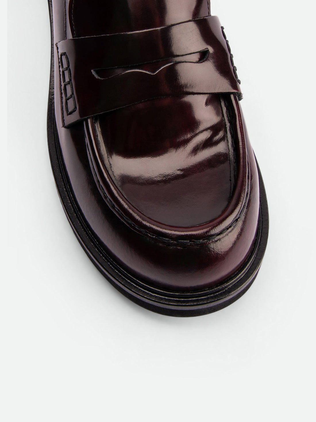 Ahri Bordeaux Brushed Leather Penny Loafer – Toe Close-Up View – POEVE Collection