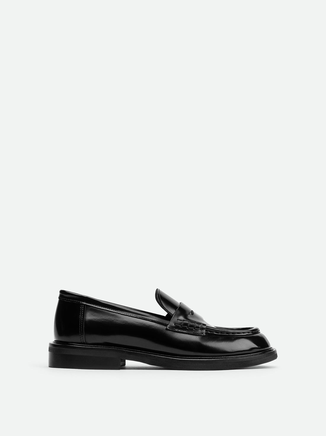Ahri Black Brushed Leather Penny Loafer – Side View – POEVE Collection