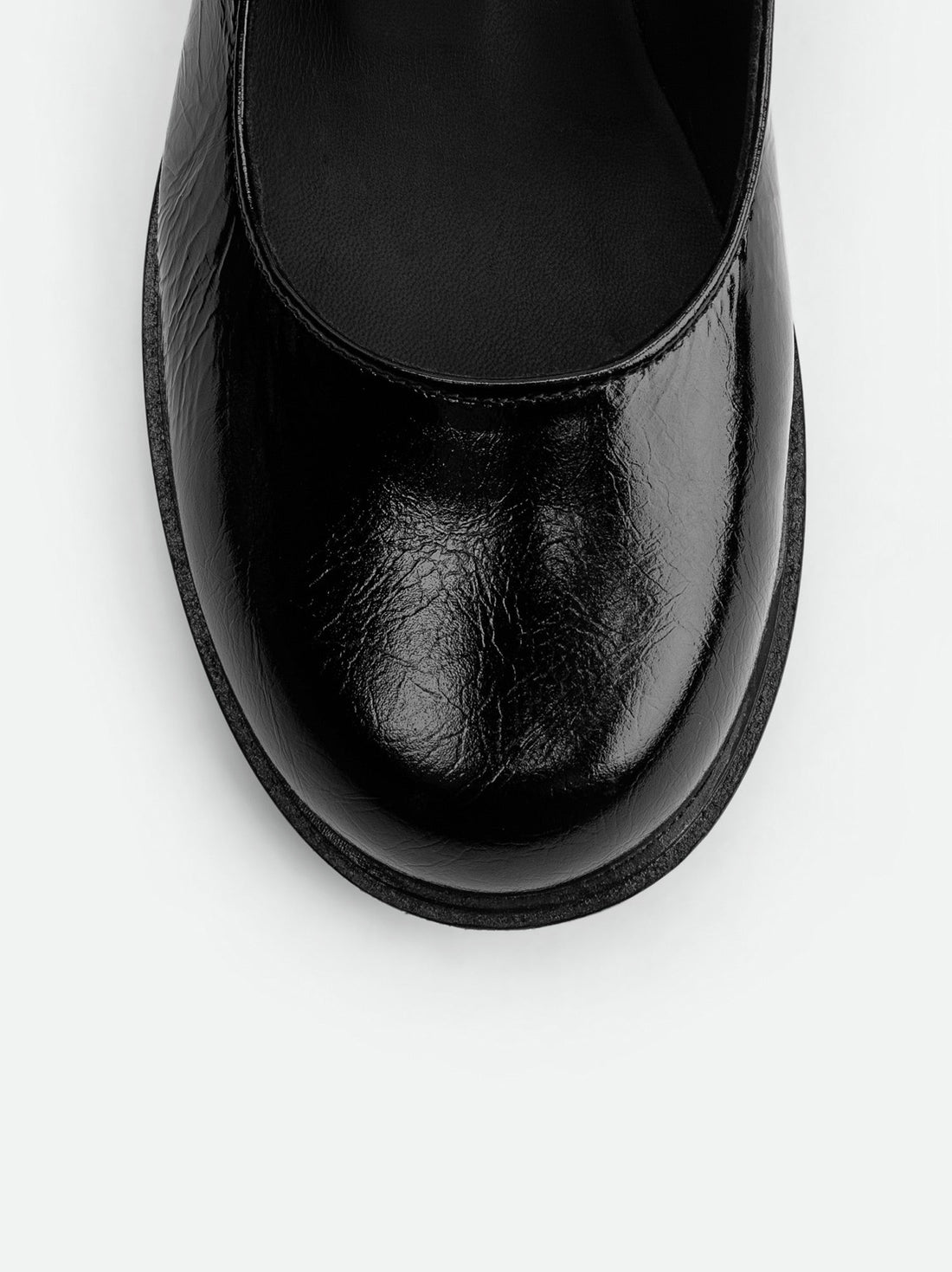 Maris Black Crinkled Patent Leather Mules - Toe Close-up View - POEVE Collection