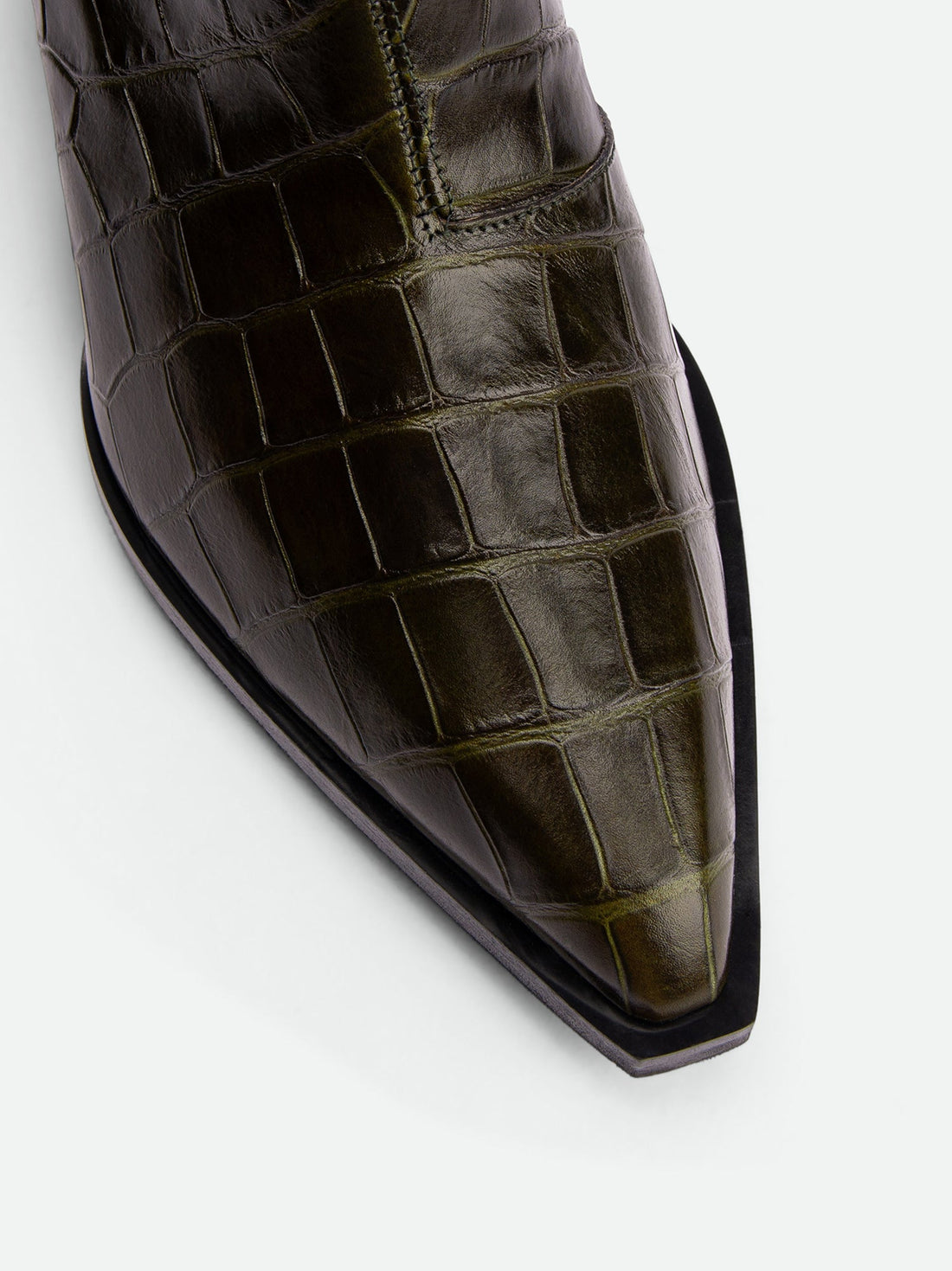 Dallas Dark Green Croc-Embossed Leather Ankle Boots – Toe Close-Up View – POEVE Collection