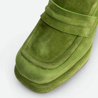 Zery Green Suede Heel Loafers – Toe Close-up View – POEVE Collection