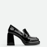 Zery Black Patent Leather Heel Loafers – Side View – POEVE Collection