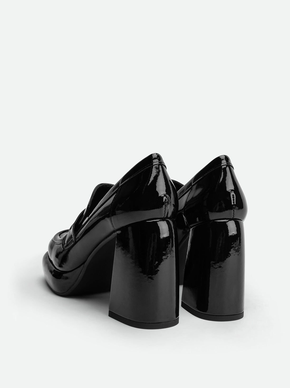 Zery Black Patent Leather Heel Loafers – Back View – POEVE Collection