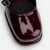Denky Bordeaux Patent Leather Pumps – Toe Close-up View – POEVE Collection