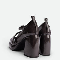 Denky Grey Patent Leather Pumps – Back View – POEVE Collection