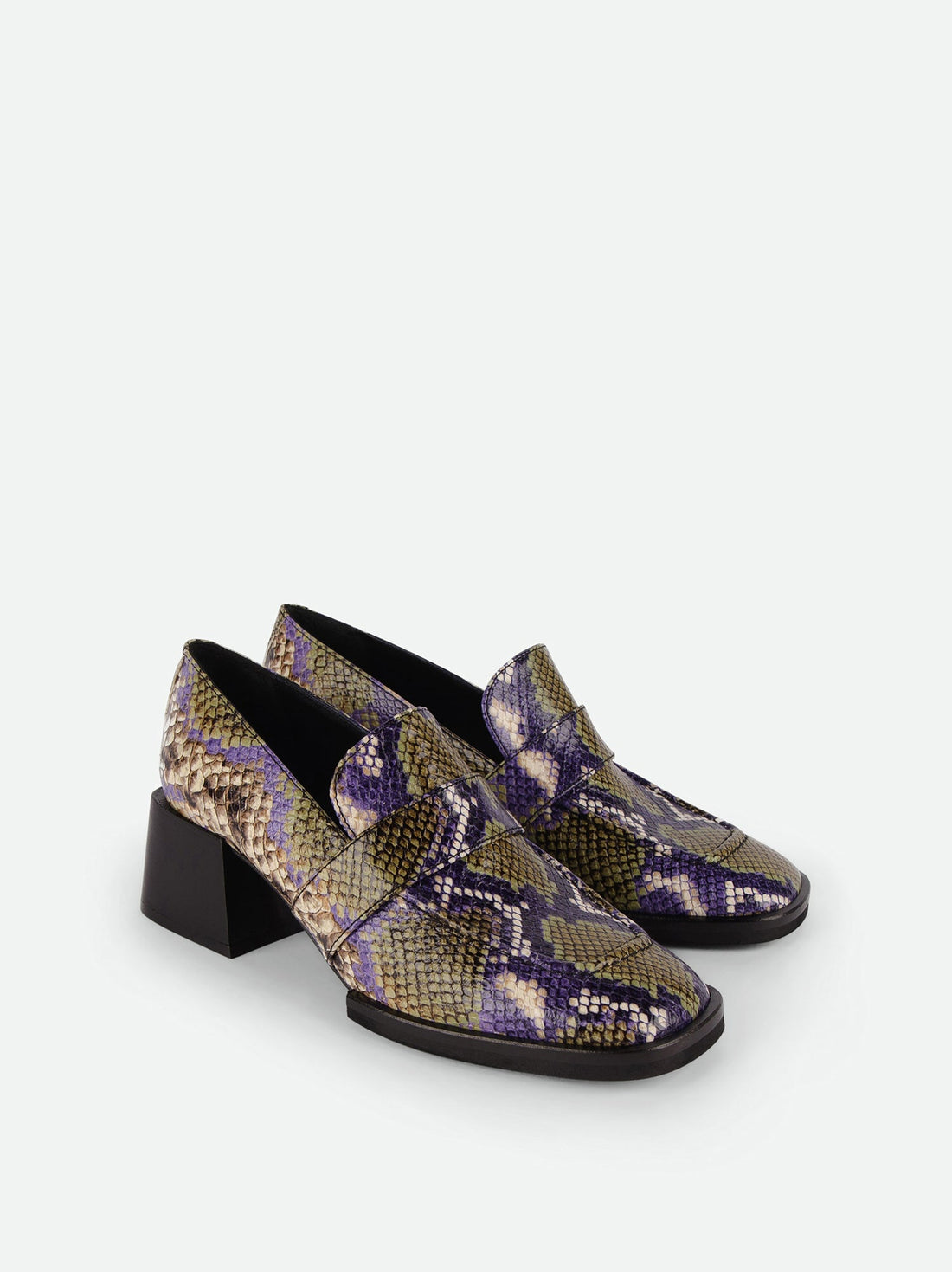Noemi Loafers