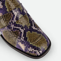 Noemi Loafers