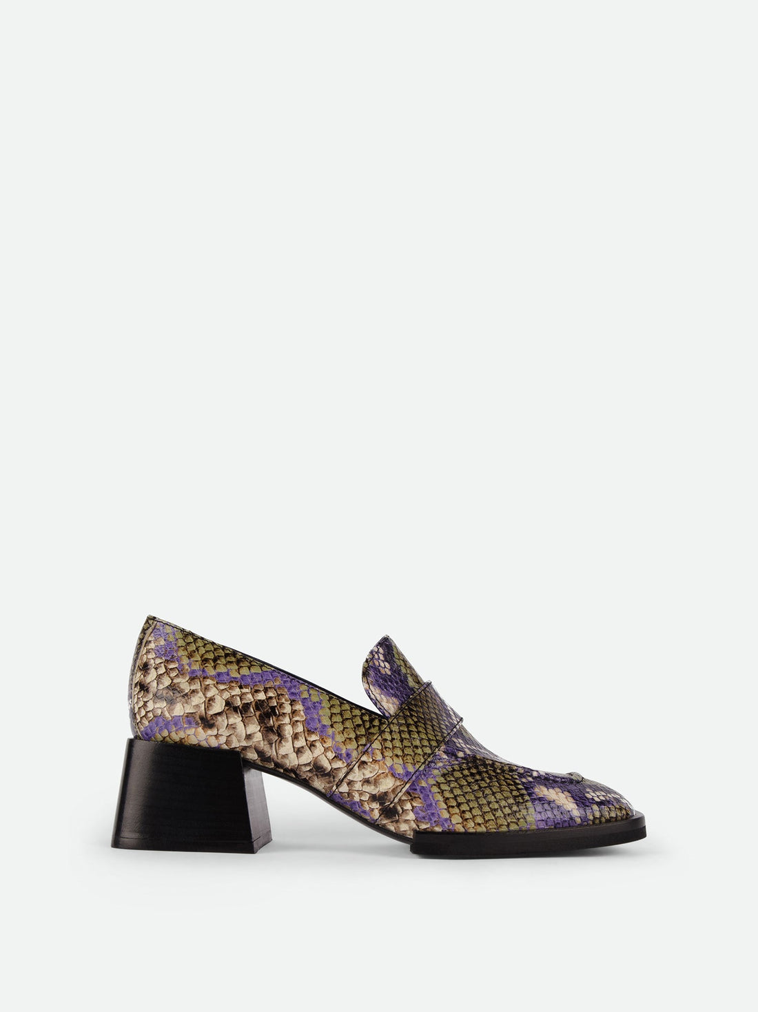 Noemi Loafers