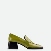 Noemi Loafers