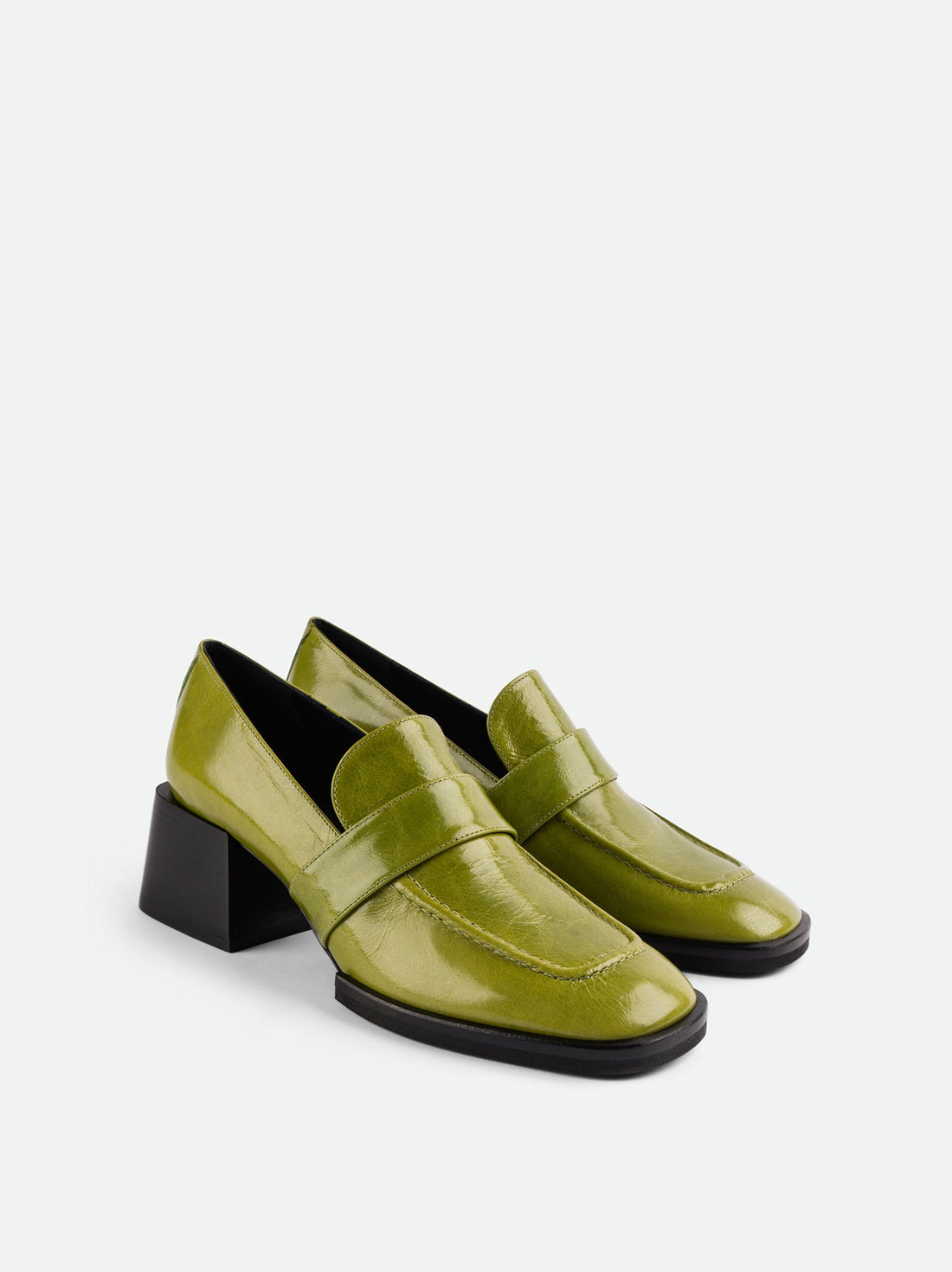 Noemi Loafers