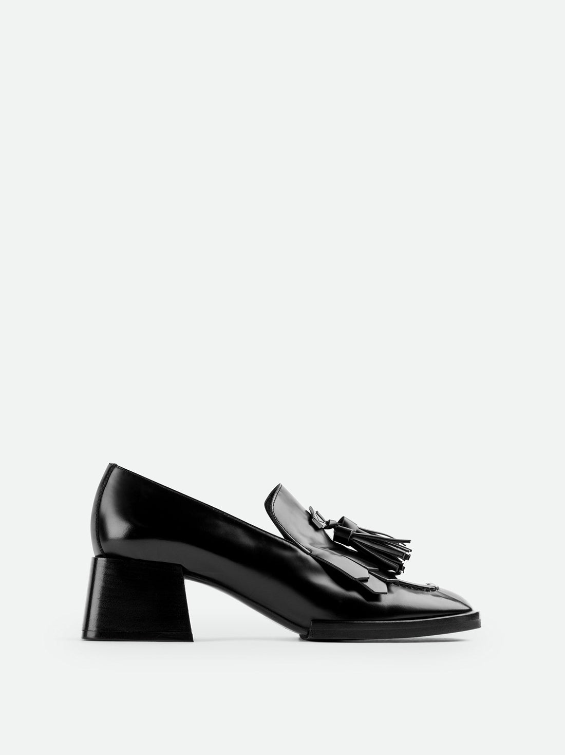 Kendra Loafers
