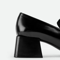 Kendra Loafers