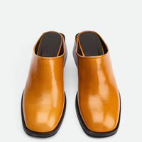 Robin Caramel Crinkled Patent Leather Heel Mules - Top View - POEVE Collection