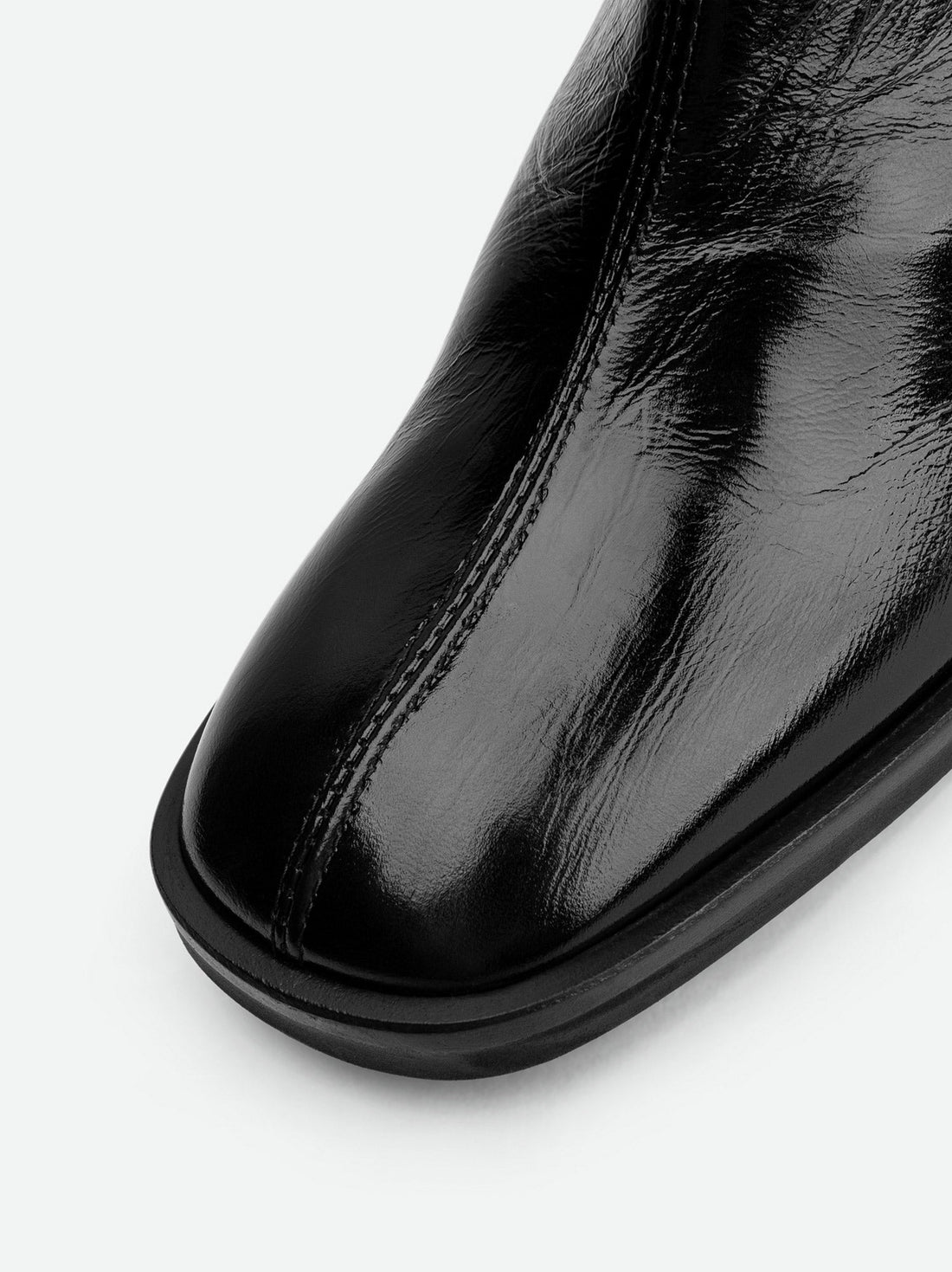 Noelia Black Crinkled Patent Leather Tall Boots - Toe Close-Up View - POEVE Collection
