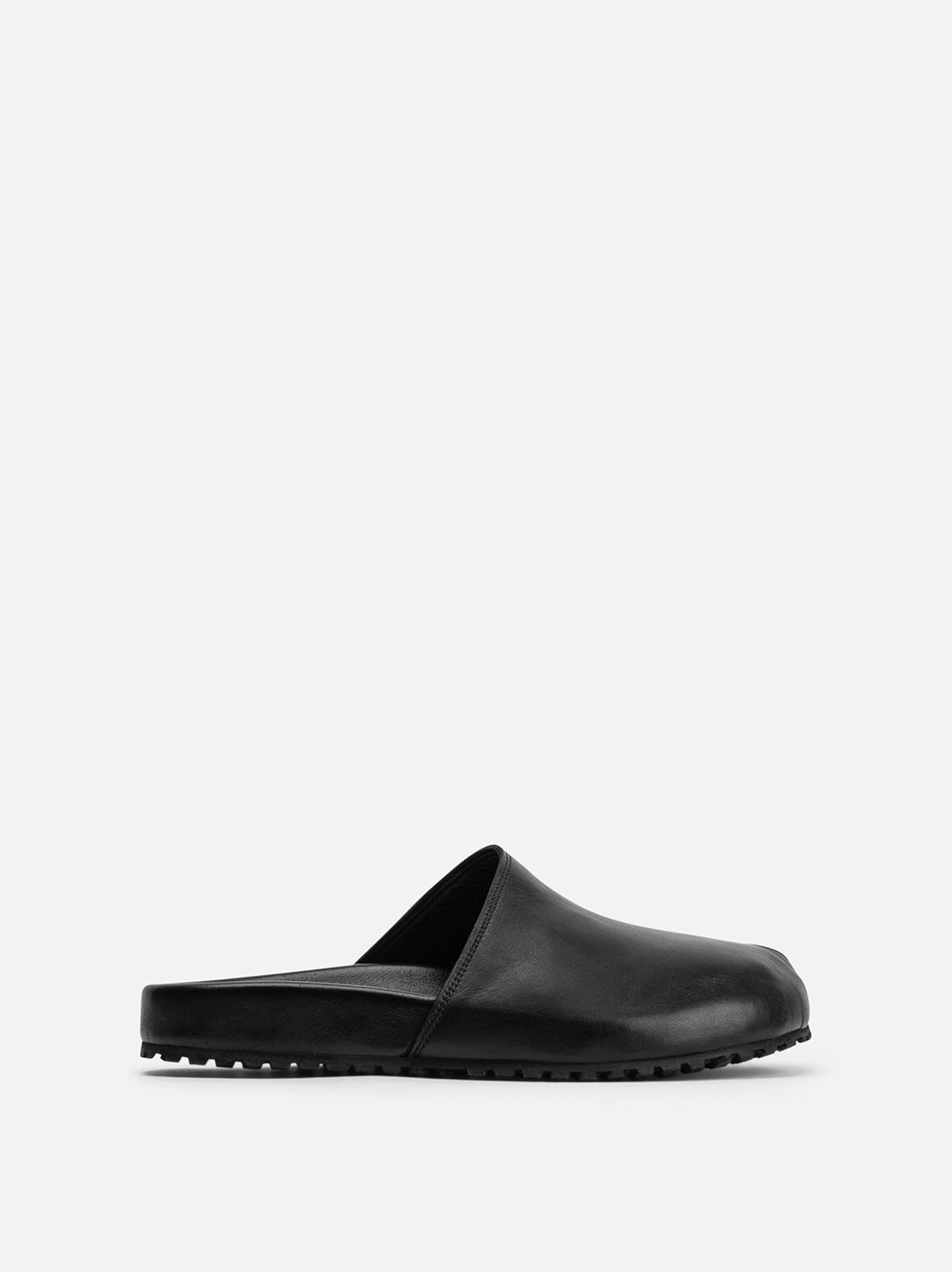 Olga Black Leather Mules - Side View - POEVE Collection