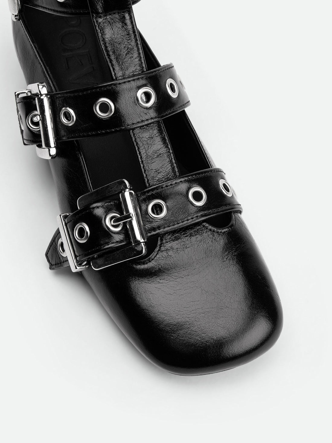 Sall Black Leather Ballerinas - Toe Close-up View - POEVE Collection